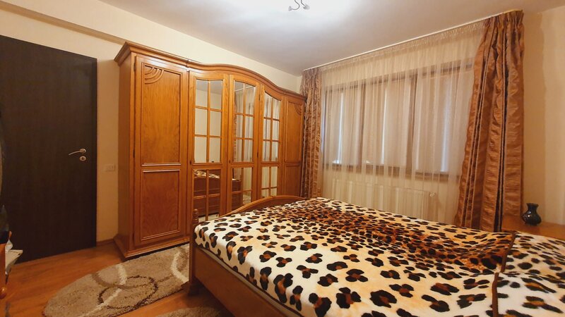 Dobroesti, Primarie