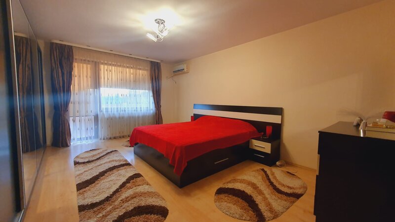 Dobroesti, Primarie